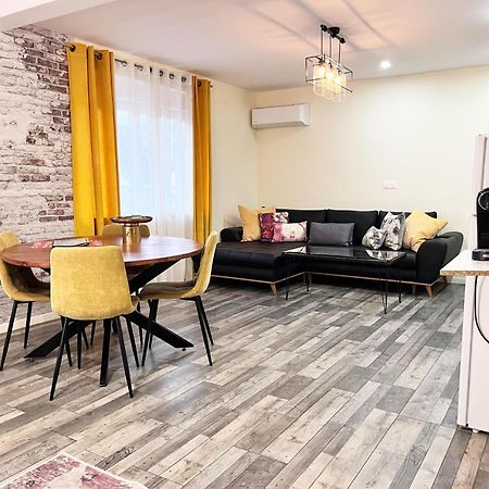 Hesingue Le Duplex By Leslodgespa מראה חיצוני תמונה