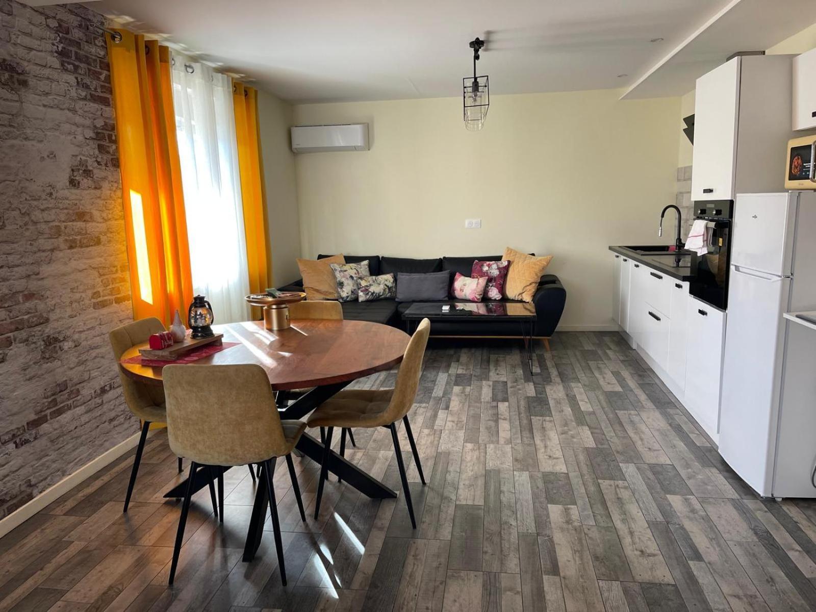 Hesingue Le Duplex By Leslodgespa מראה חיצוני תמונה